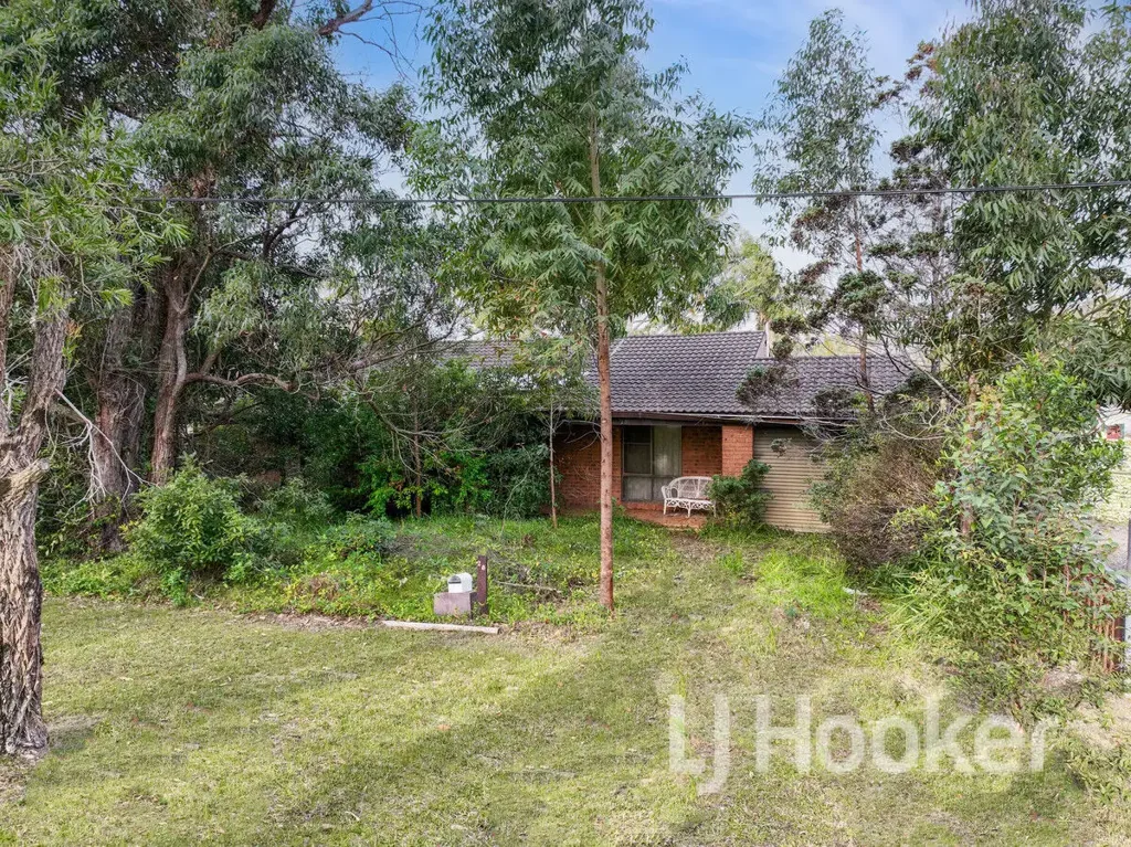 Old Erowal Bay 3Habitaciones Location, Land, and Loads of Potential!