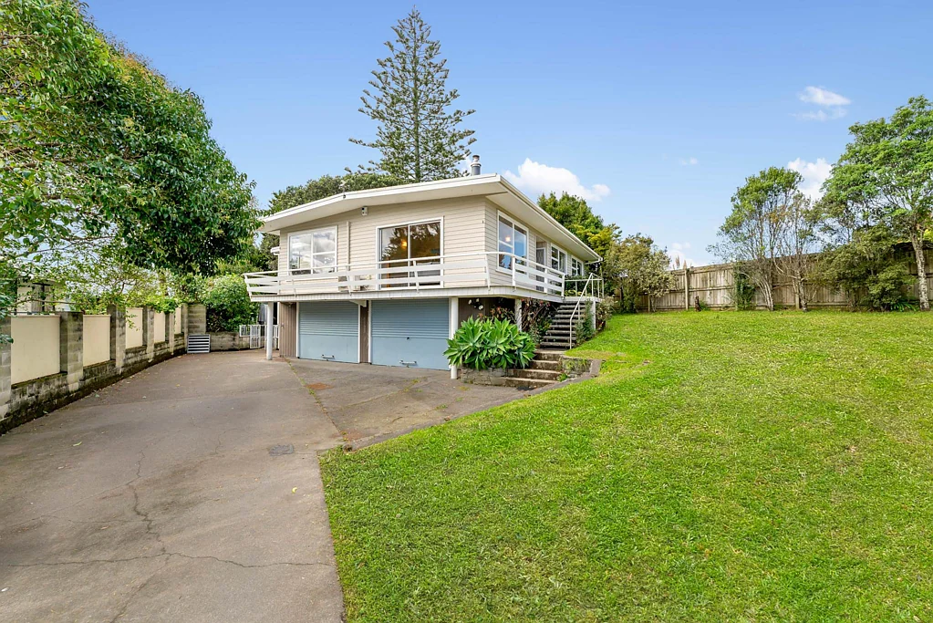 Glen Eden 3Zimmer Big Space, More Options – 1572m² of Pure Potential