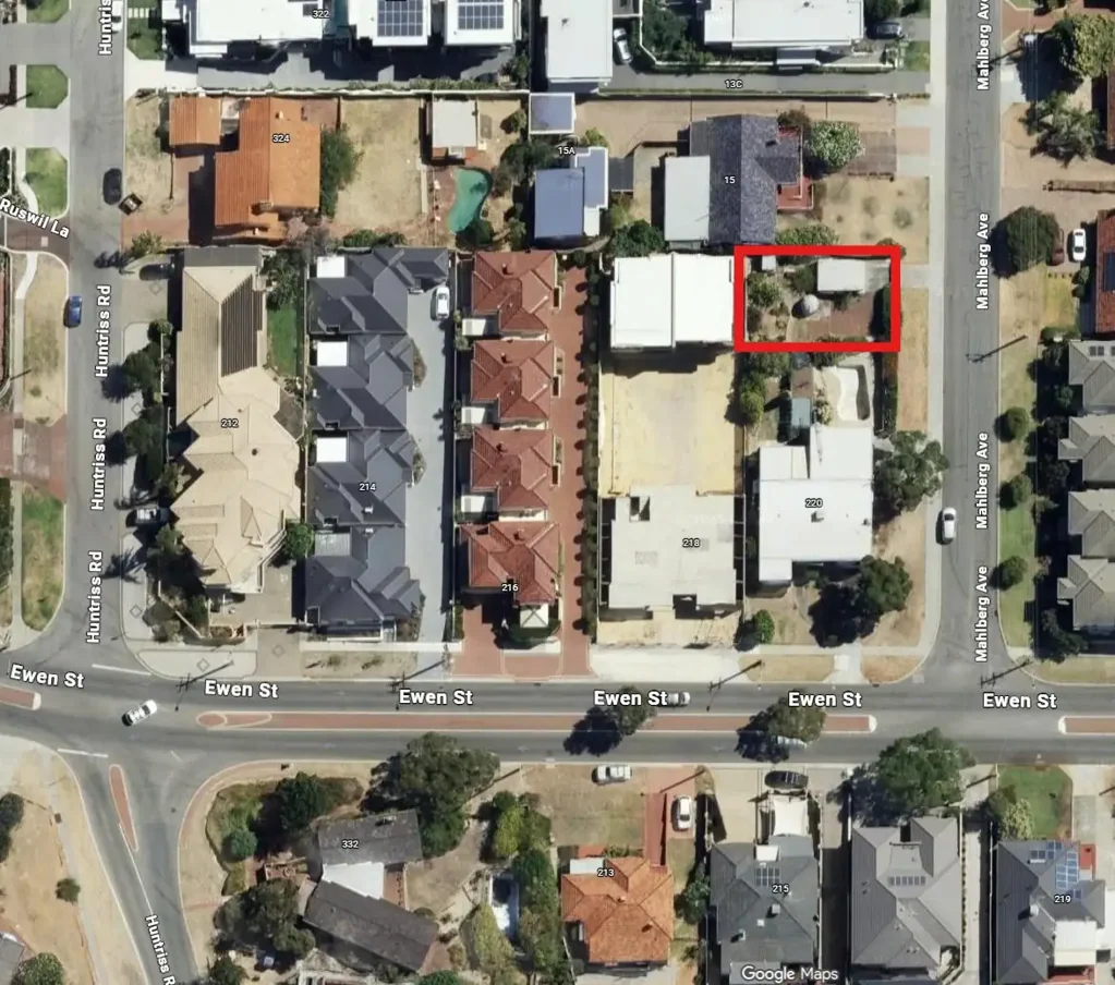 Woodlands Green title street-frontage land with city views in highly desirable Woodlands