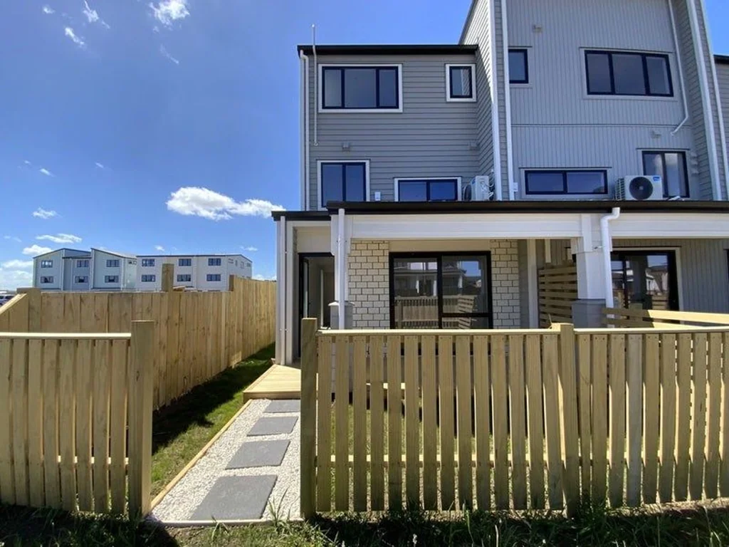 Karaka 3房  Stunning Townhouse in Karaka