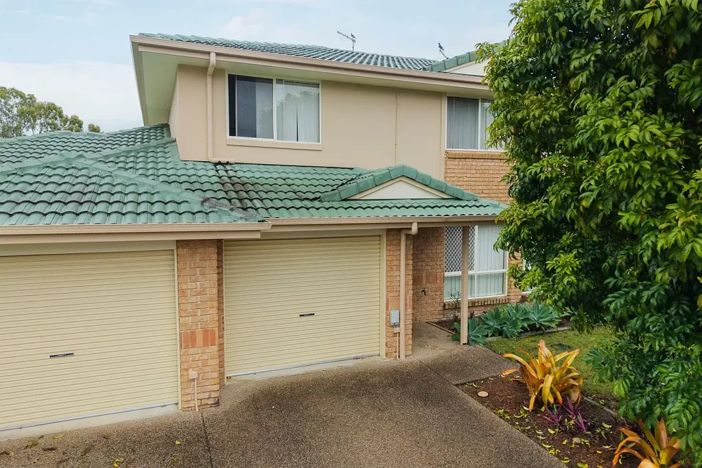 Wynnum West 3कमरा Low-Maintenance Bayside Living in Secure Gated Complex
