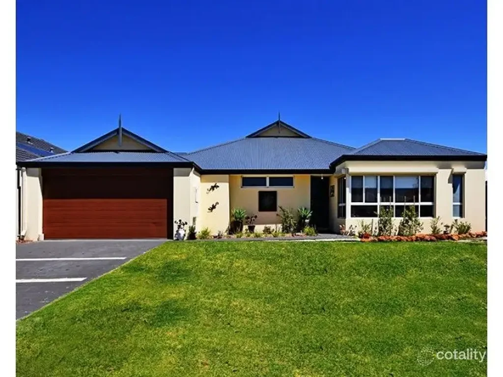 Ellenbrook 4 Bedroom Stunning Family Home in Ellenbrook...