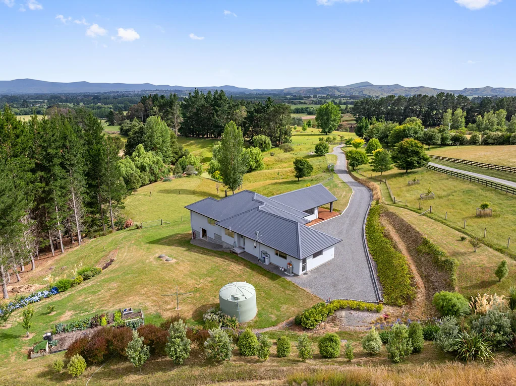 Masterton 4房  Live the Dream, Love the Location - BEO $1,249,000
