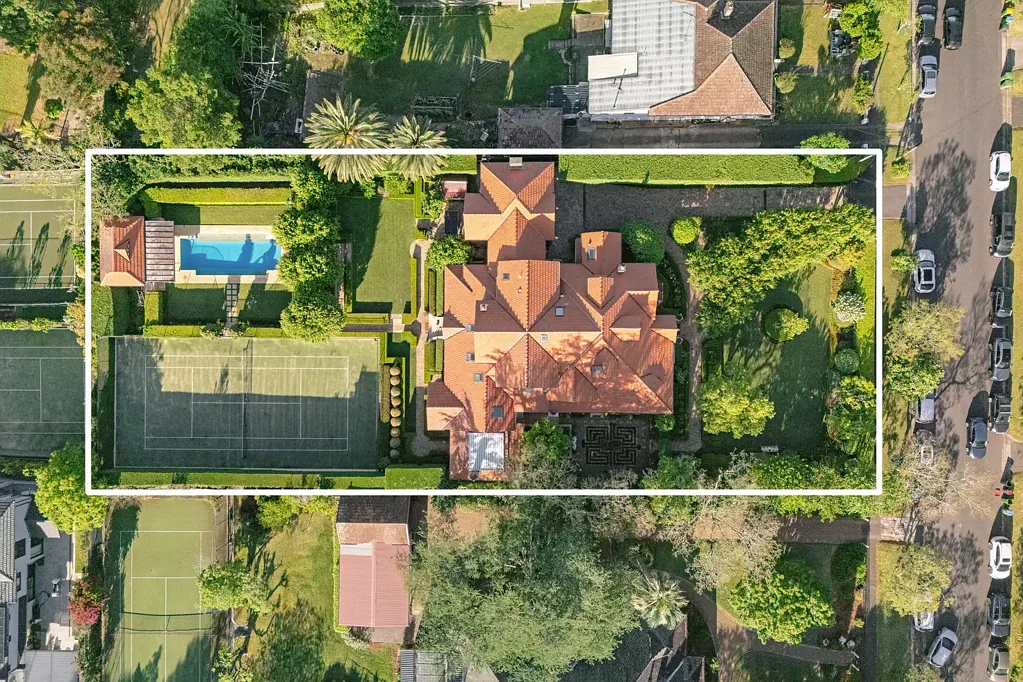 Gordon 5ਬੈੱਡਰੂਮ 'Aberdour', pure perfection

Landmark tennis court estate, a property of significance and prestige