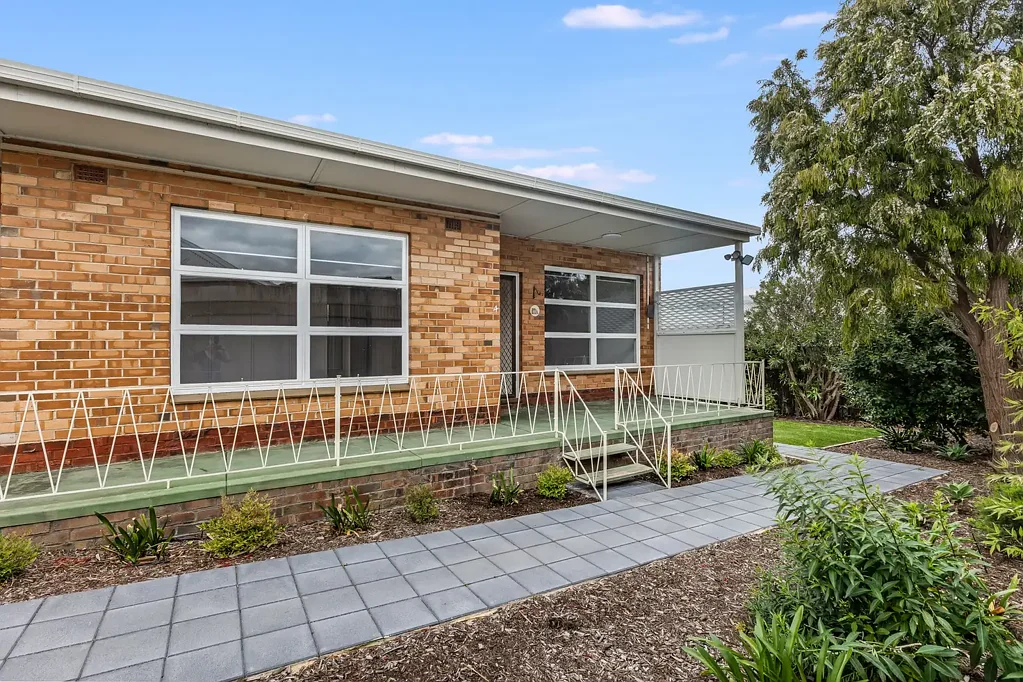 Recently Renovated 2-Bedroom Home Just Minutes from Glenelg Beach