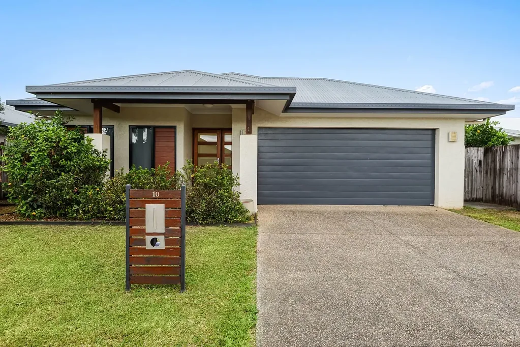 10 Chandos Brace, Smithfield, QLD 4878