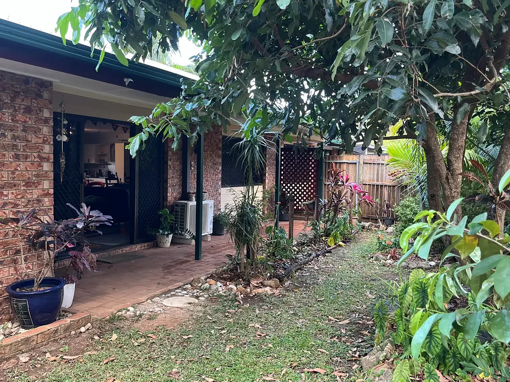 Smithfield 4 Bedroom Huge investment potential or extended family living