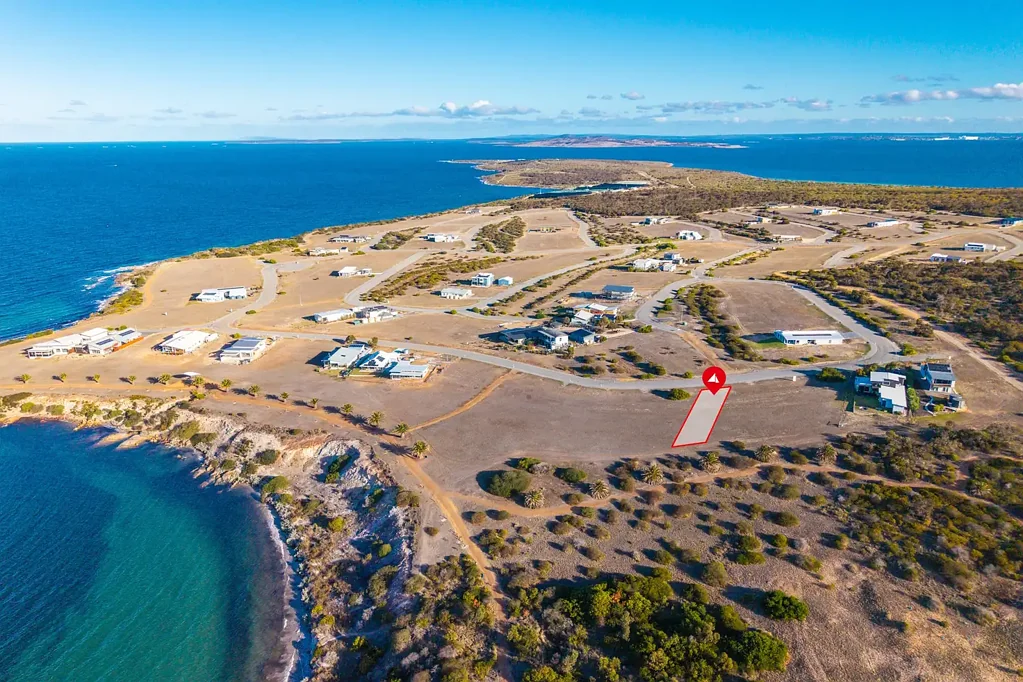 11 North Esplanade, Point Boston, SA 5607
