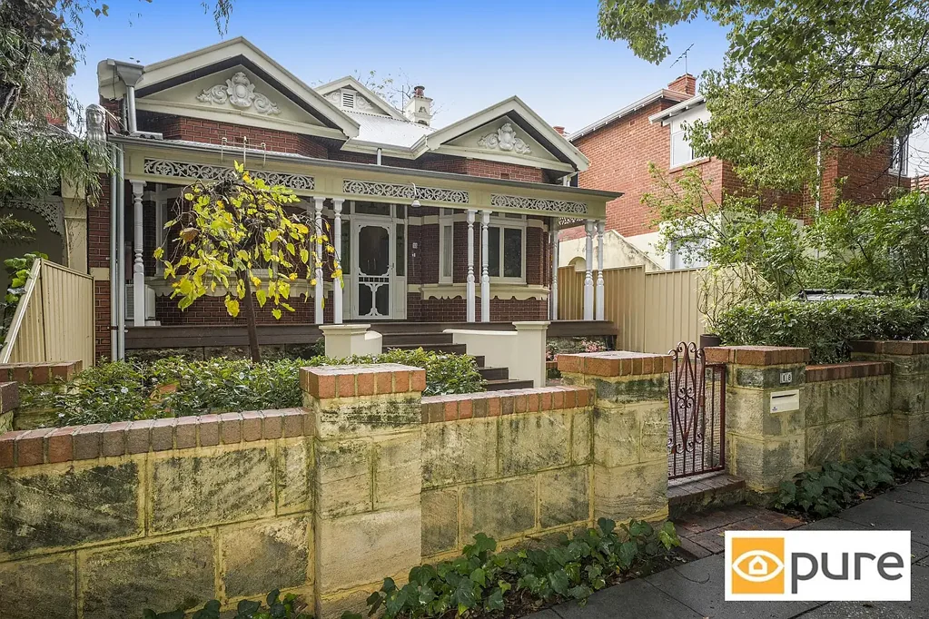 CHARMING 1920s PERIOD HOME IN SOUGHT-AFTER SUBIACO!