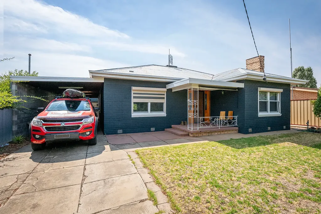 13 Campbell Street, Nhill, VIC 3418