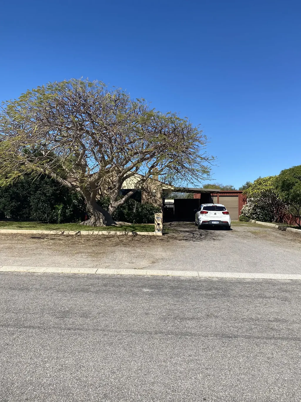 Family Home in Waggrakine!