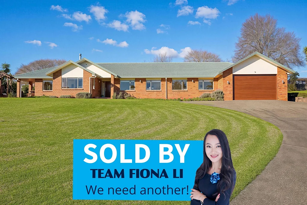 2 Burgundy Park Avenue, Henderson, Waitakere City, Auckland
