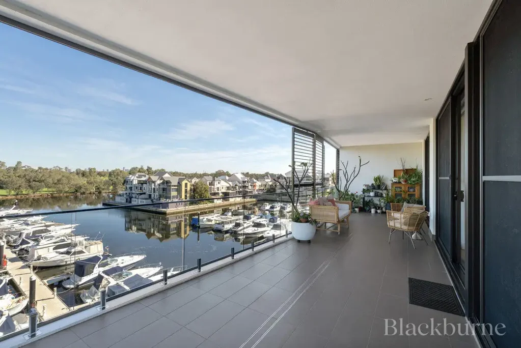 Ascot 3chambre Luxury Corner Residence with Panoramic River, Inlet & City Views