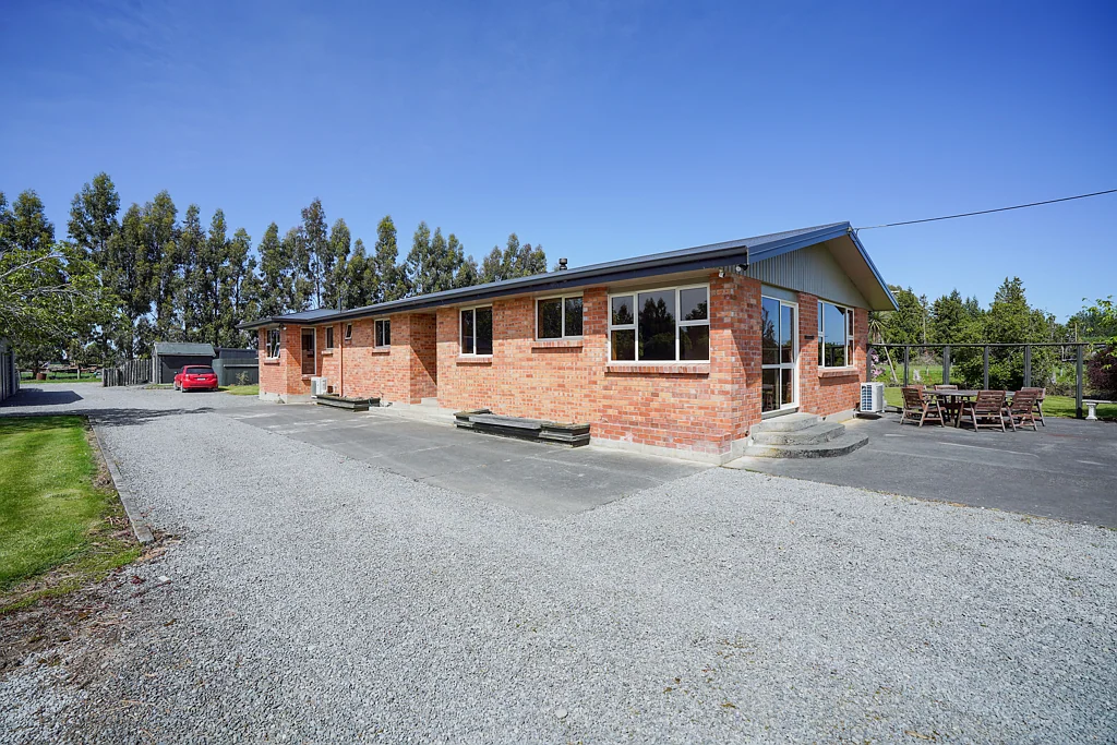 20 Cross Road, Winton, Southland