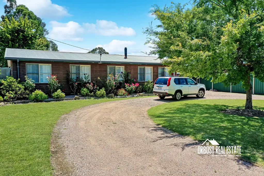 Orbost 4房  Family Home with Shed