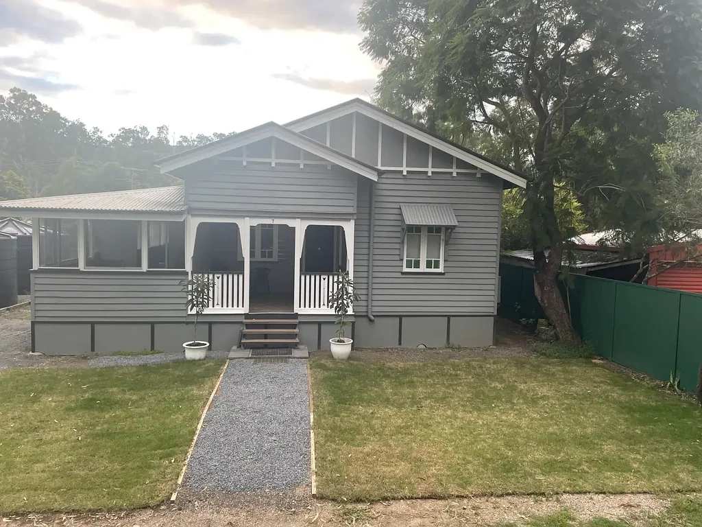 7 Burrows Street, Moore, QLD 4314