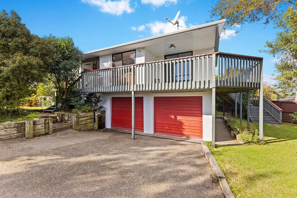 28 Sunningdale Street, Wattle Downs, Manukau City, Auckland