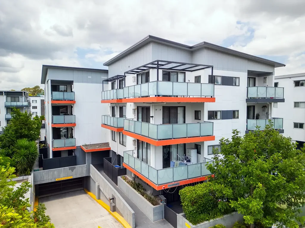 Modern 2 Bedroom Unit