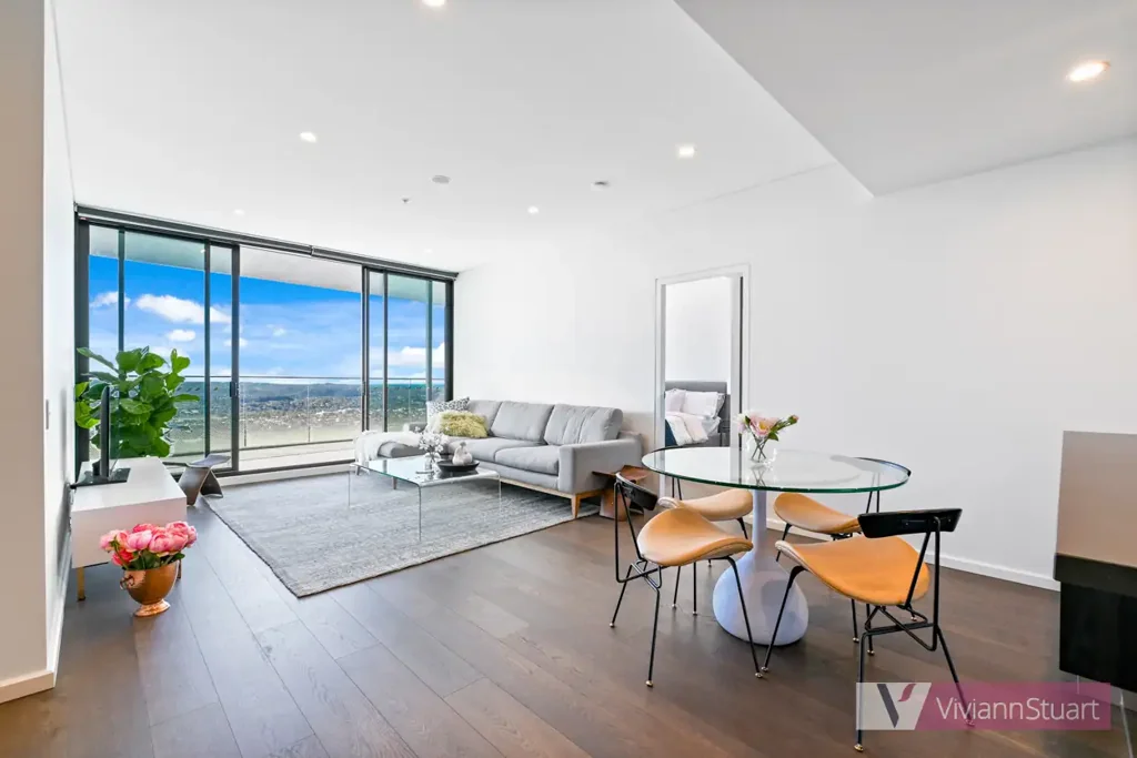Spacious 2 Bed + Study : Available as furnished