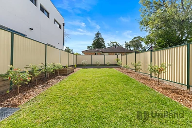 Epping 5બેડરૂમ Luxury Duplex in Premier School Catchments