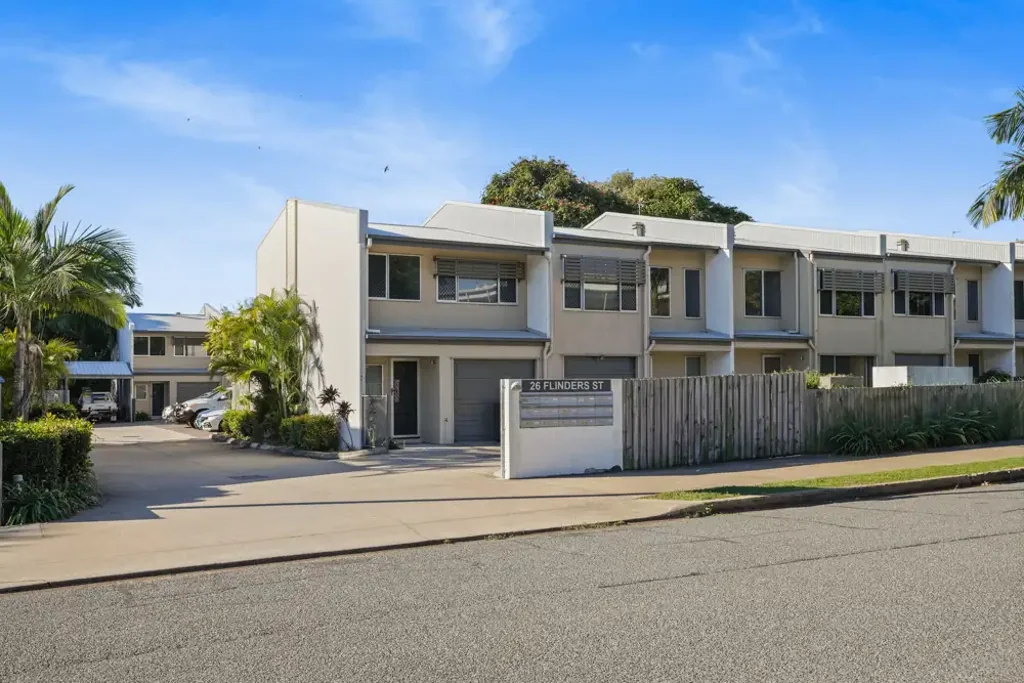 West Gladstone 2 Bedroom MODERN 2 BEDROOM UNIT CLOSE TO TOWN