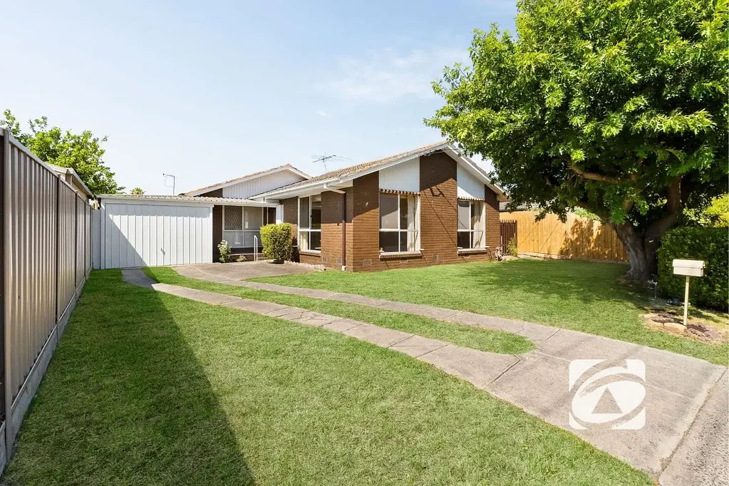 4 Tamar Road, Springvale South, VIC 3172