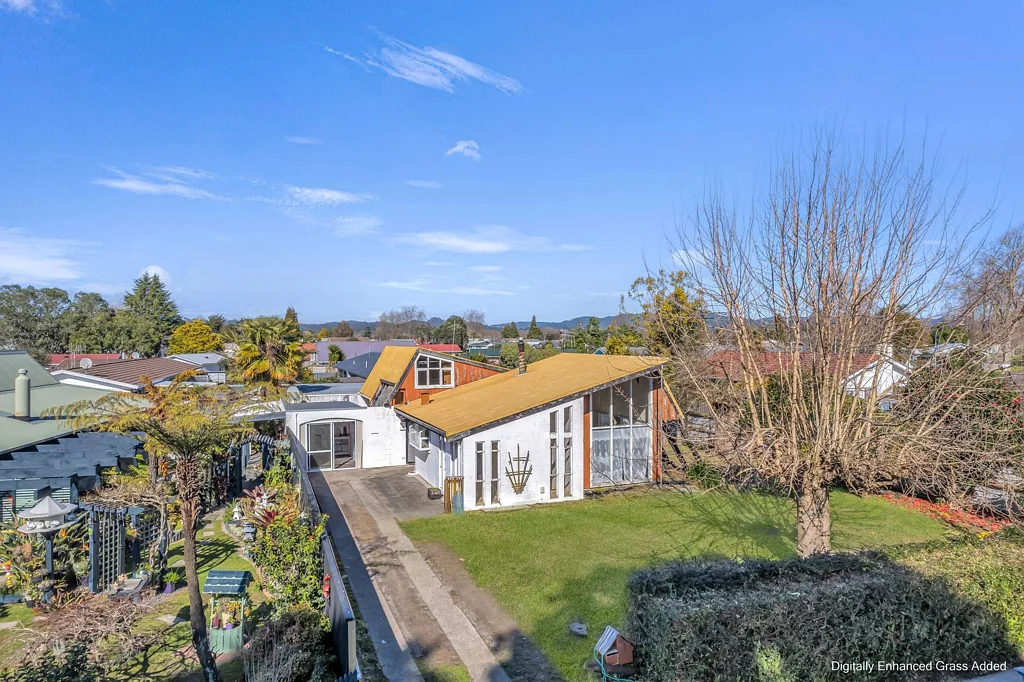 Whakatane 4침실 ATTN Renovators & Dreamers - Must Be Sold
