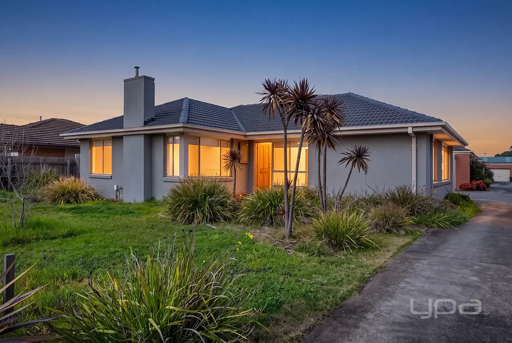 Melton South 3Kwarto PERFECTLY POSITIONED UNIT IN THE HEART OF MELTON SOUTH!