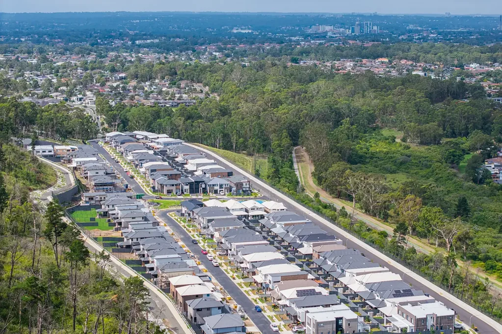 Pemulwuy 4Kwarto Last lot remaining | Ready to move in house with apartment view