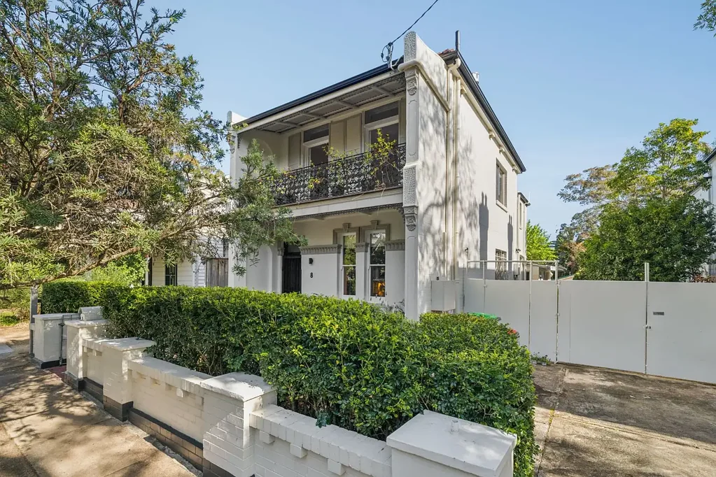 Summer Hill 5 Slaapkamer Victorian family home on an outstanding 557 sqm block