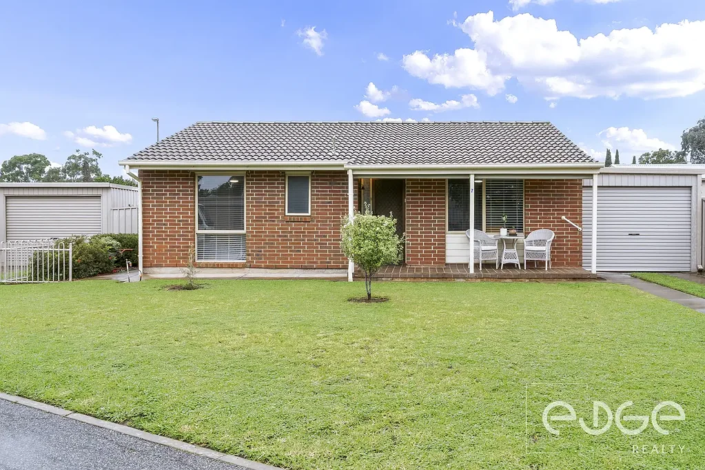 Elizabeth Grove 2غرفة نوم Peaceful, Practical and Perfectly Positioned Unit with Plenty of Heart!