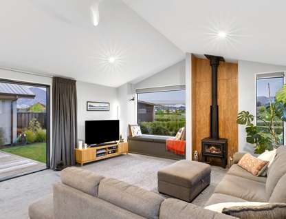 8 Tahi Street, Wanaka, Otago, 4房, 3浴, 自住投资