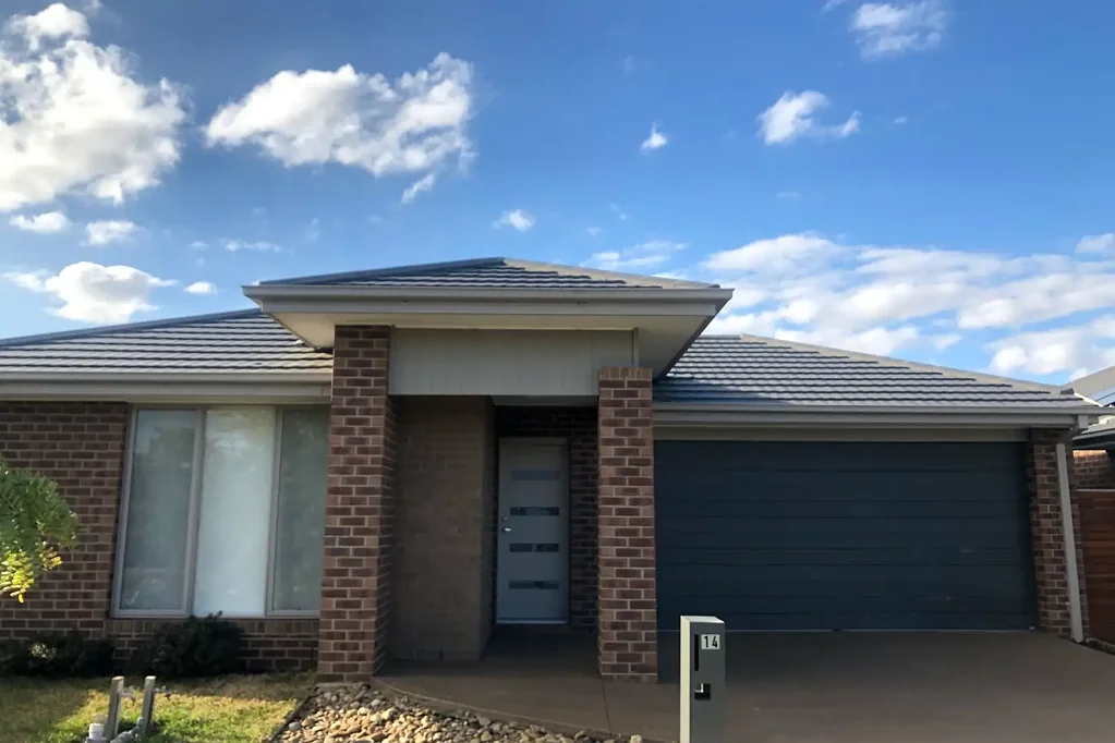 THIS PROPERTY FEATURES: