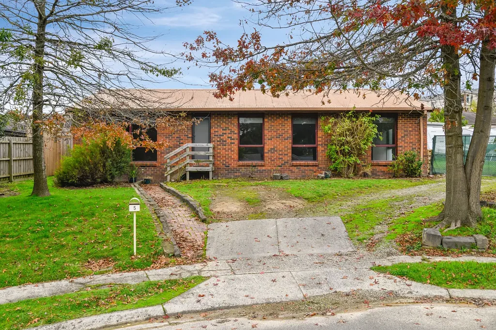 Recently Renovated, Three Bedroom Home in Quiet Court
