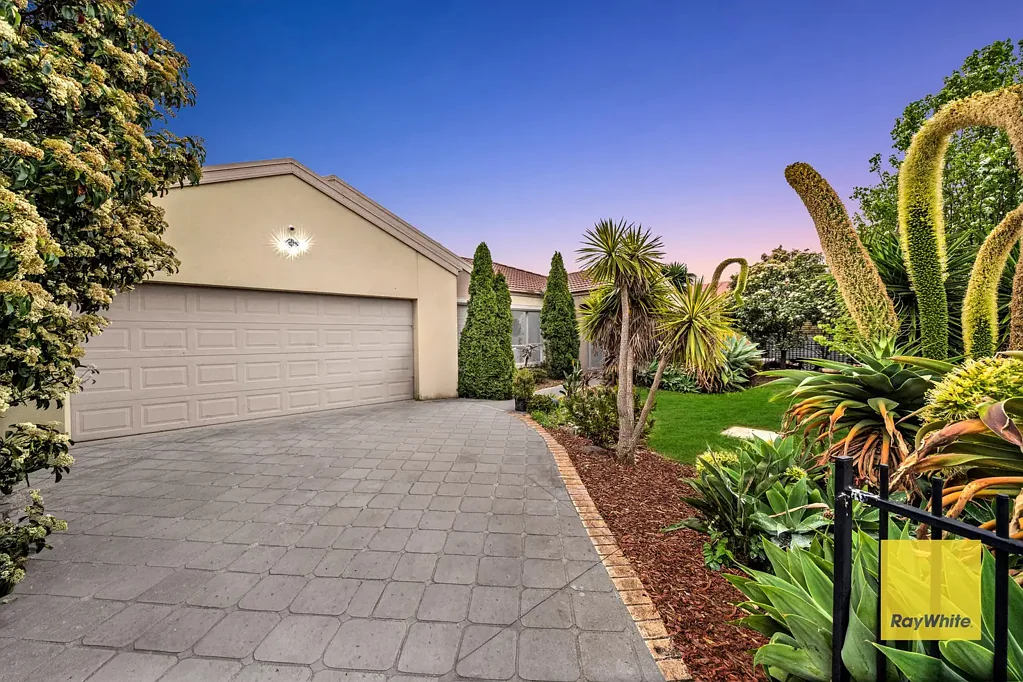 Tarneit 4房  Massive house, massive land on the most prestigious street of Tarneit
