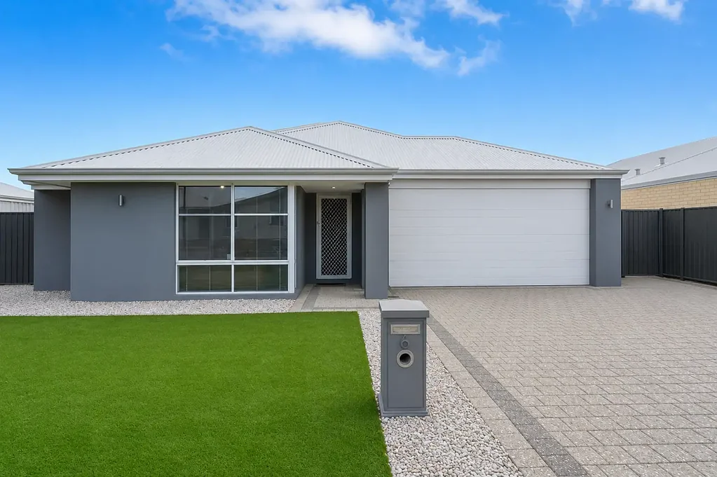 Baldivis 4ห้องนอน **Spacious Family Living on a Generous 541sqm Block in Prime Baldivis Location**