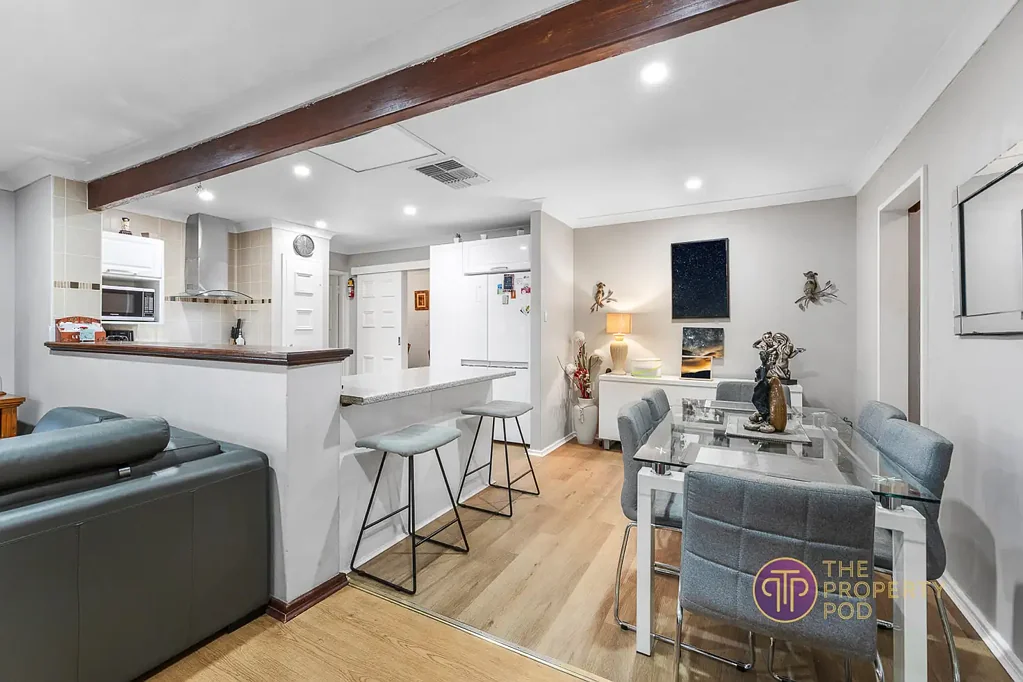 Thornlie 4Habitaciones Meticulously maintained family home on large 745m2 lot!
