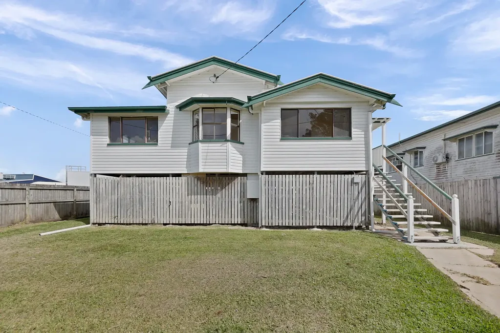 Mackay 2房  Character-Filled Queenslander with Room to Create