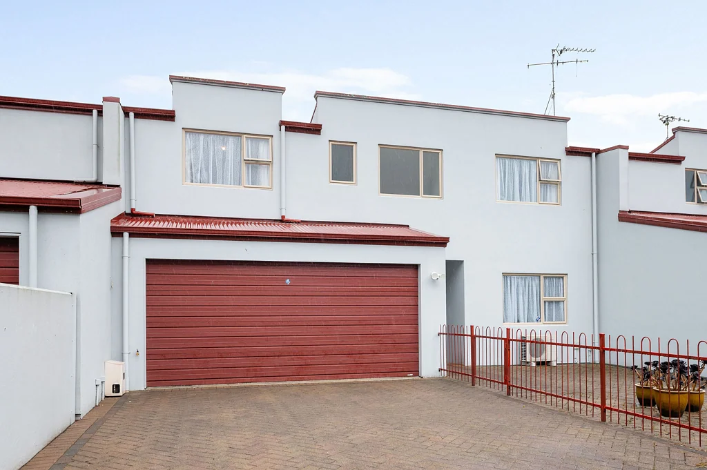 Hamilton East 4房  Vendor Wants Sold