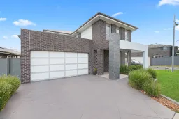 4 middleridge drive, Glenmore Park