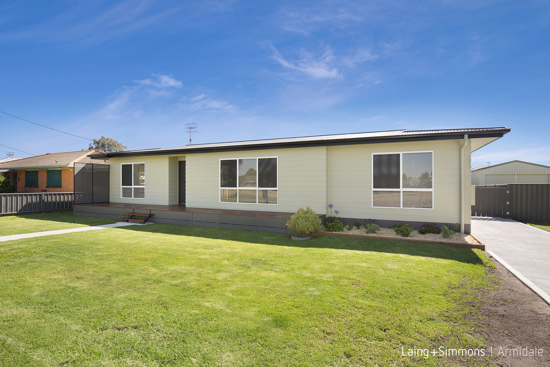 5 MUNRO AV, URALLA NSW 2358, 0 habitaciones, 0 baños, House