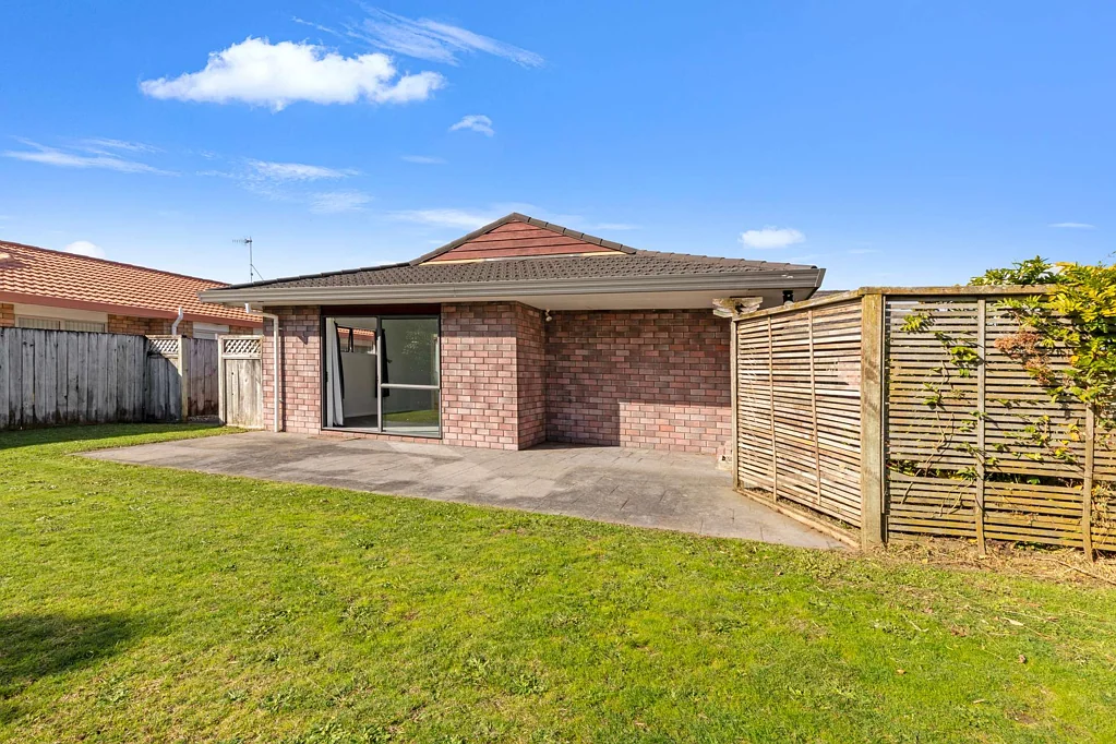 Paraparaumu Beach 3 Bedroom Family Living in the Heart of Paraparaumu
