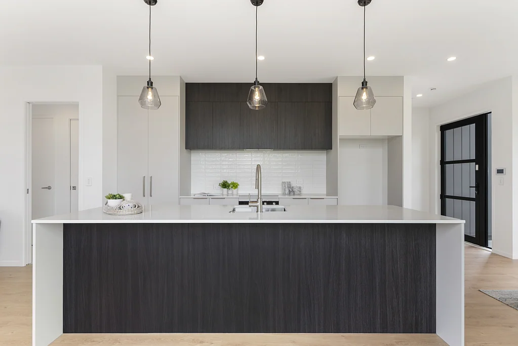 Karaka 4部屋 5 have sold - Lake View Home - Only 1 left!