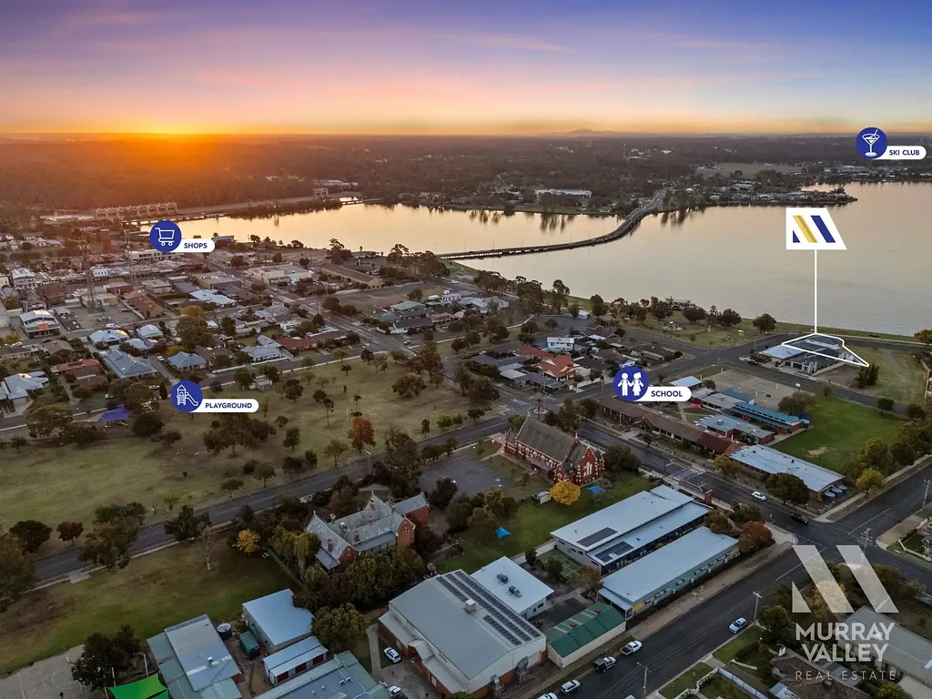 Yarrawonga 5房  Bank On Absolute Waterfront Living