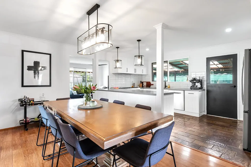 Brownsville 4ਬੈੱਡਰੂਮ A flexible family home with self-contained accommodation and room to adapt