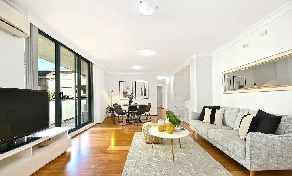 Quiet and Spacious Three Bedroom Unit with Sunroom!