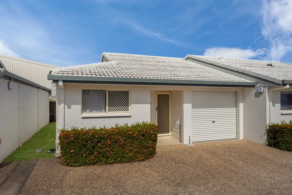 West End 2房  UNIT LIVING ON CITY FRINGE