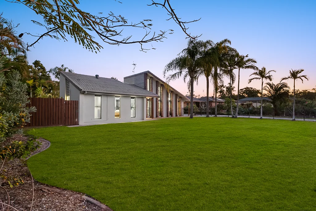 54 Michigan Drive, Oxenford, QLD 4210