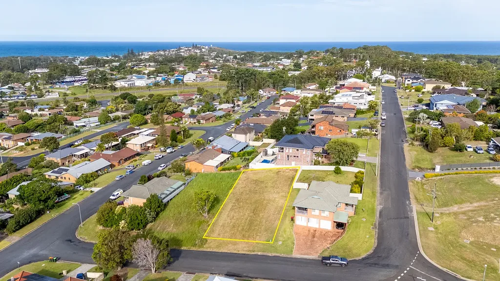 Woolgoolga Elevated Woolgoolga Land with with Ocean View Potential
