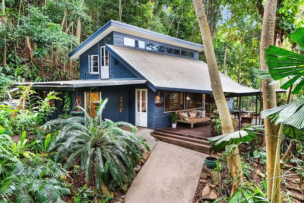 8 Barron Gorge Road, Caravonica, QLD 4878